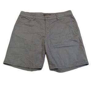 💜 Denver Hayes Mia Mid Rise Grey Shorts - Women's Size 14